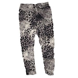 No Boundaries - Leggings - XL - Snow Leopard Print